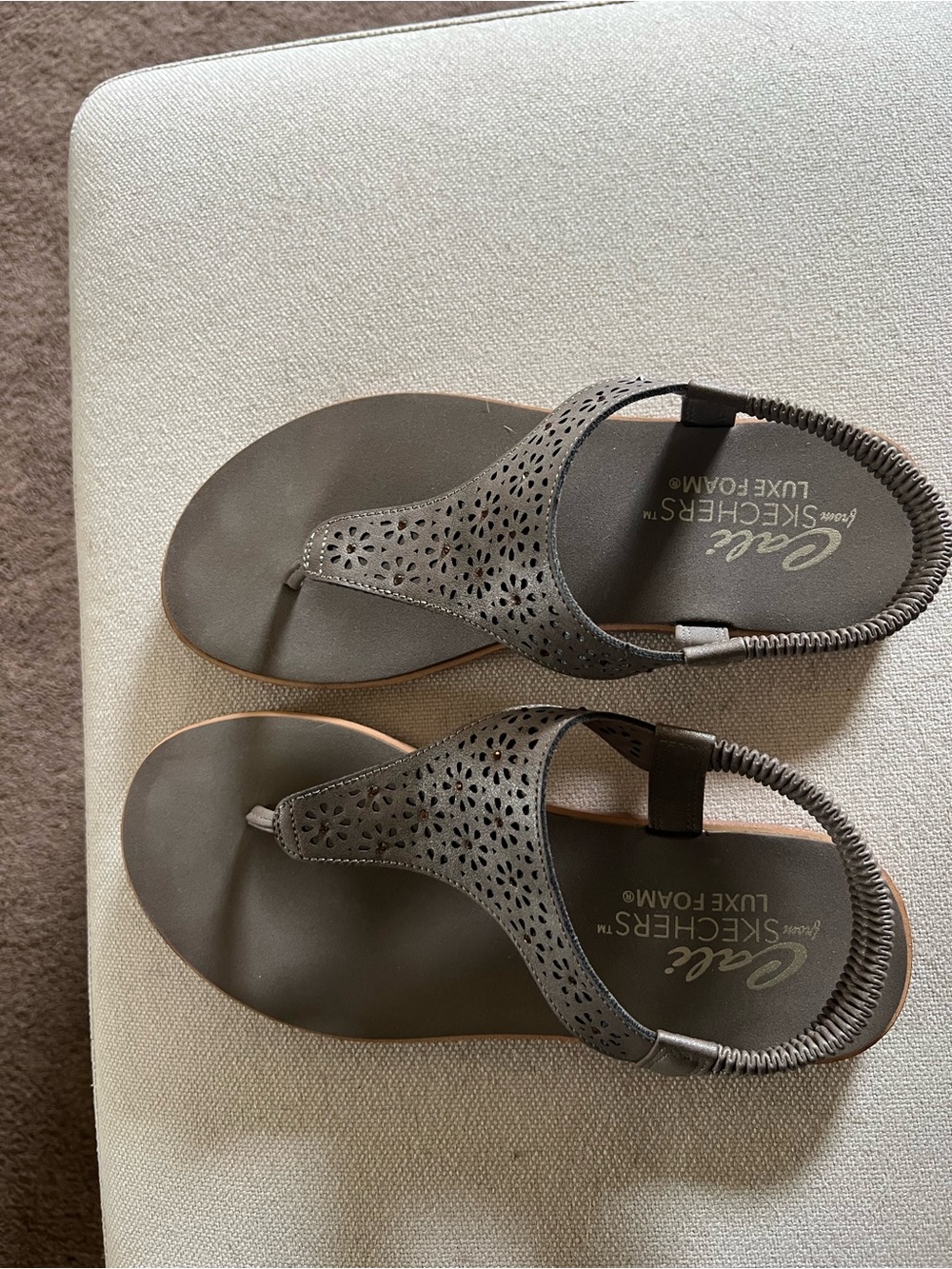 Skechers Cali brown/TaupeSandals size 8